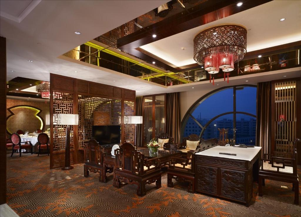 Sovereign Hotel Zhanjiang Luaran gambar