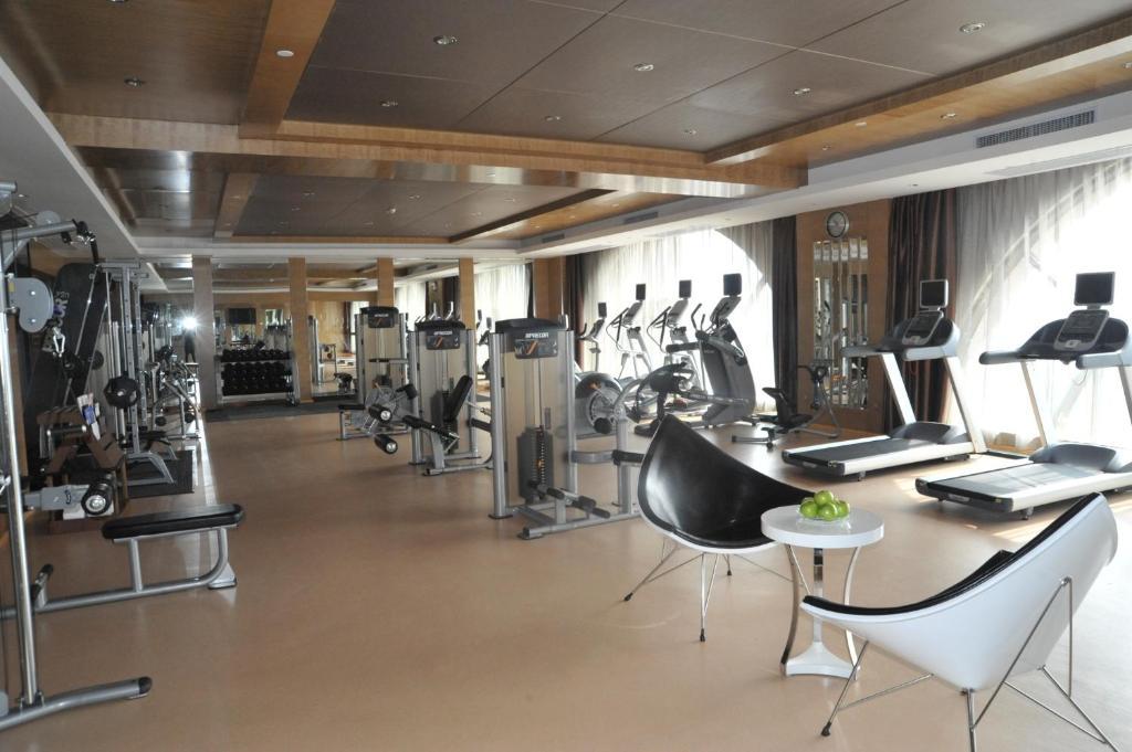 Sovereign Hotel Zhanjiang Luaran gambar