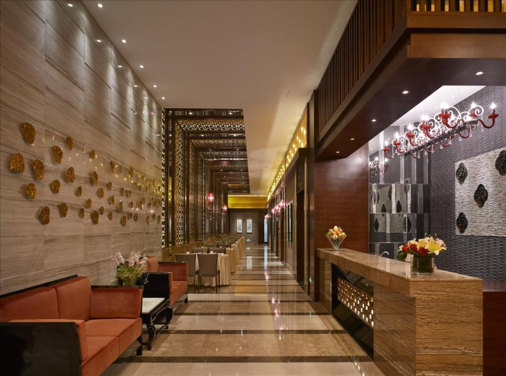 Sovereign Hotel Zhanjiang Luaran gambar