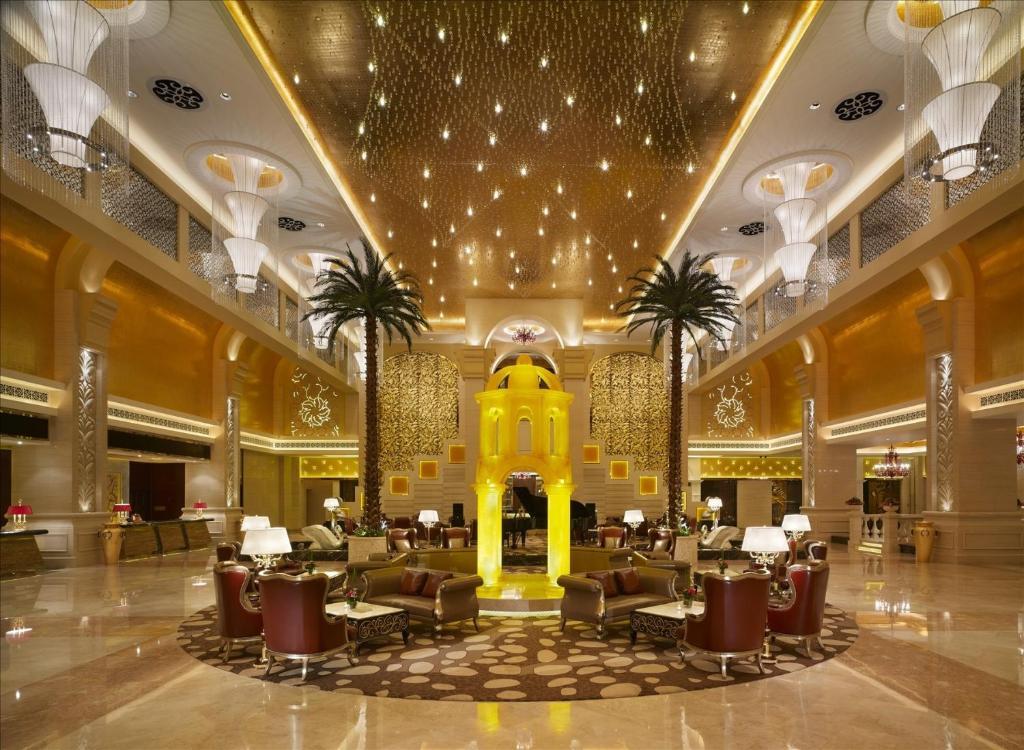 Sovereign Hotel Zhanjiang Luaran gambar